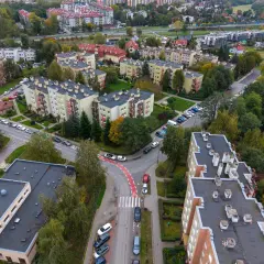 Osiedle mieszkaniowe w Krakowie, gdzie każdy budynek to potencjalny podatek od nieruchomości Kraków.
